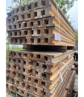 Poutre carrée avec profil H