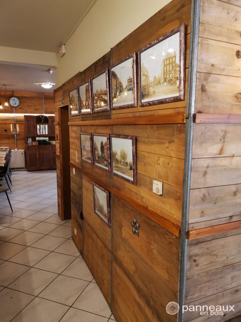 Murs intérieurs et planches d'échafaudage