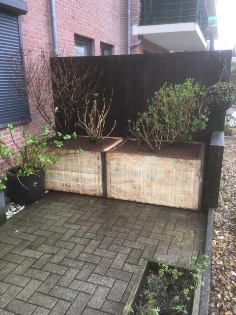 Jardinières en panneaux de coffrage
